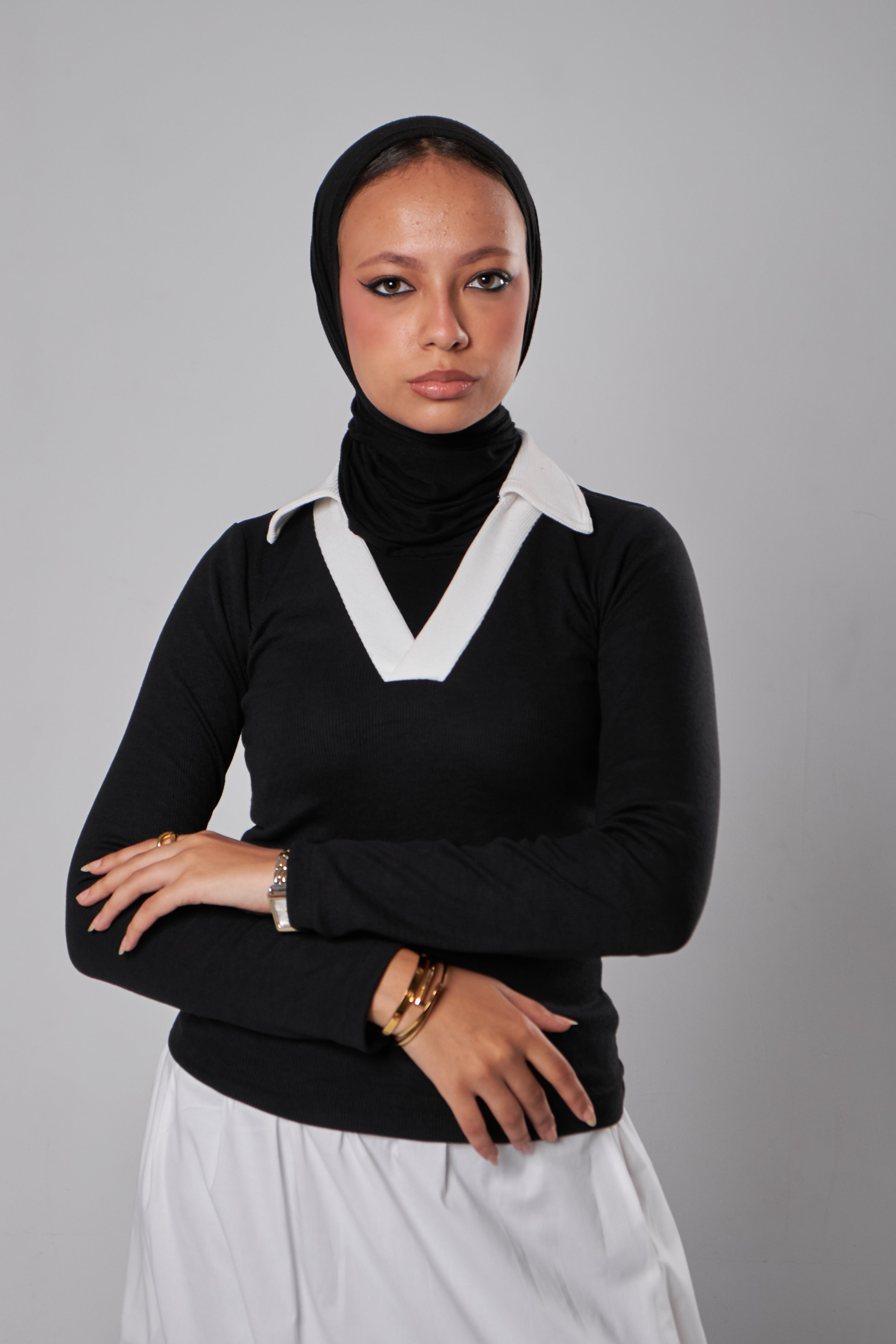 Contrast V-Neck Rib Top